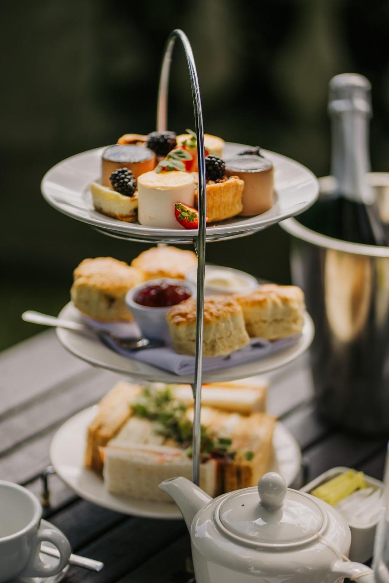 Hunton Park Hotel Kings Langley Exteriör bild